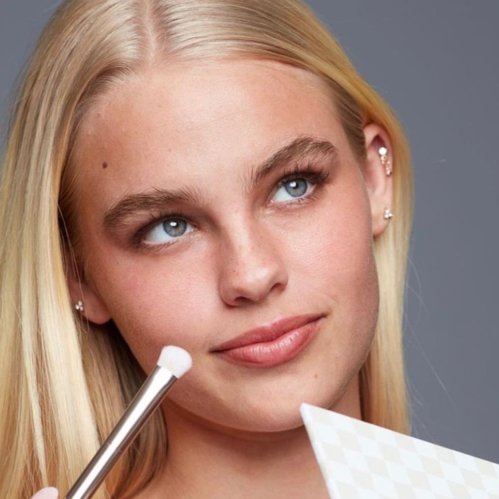 5 Ways You Didn’t Know You Could Use Cream Bronzer