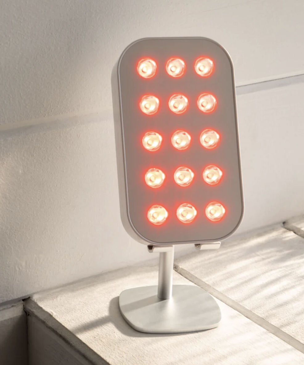 RED LIGHT THERAPY DEVICE I USE DAILY IN MY HOME