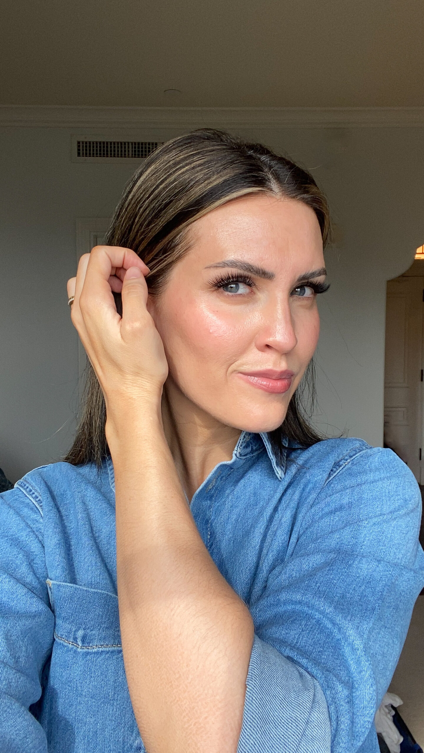 How to Get Full Coverage Flawless Makeup Without the Cakey Finish